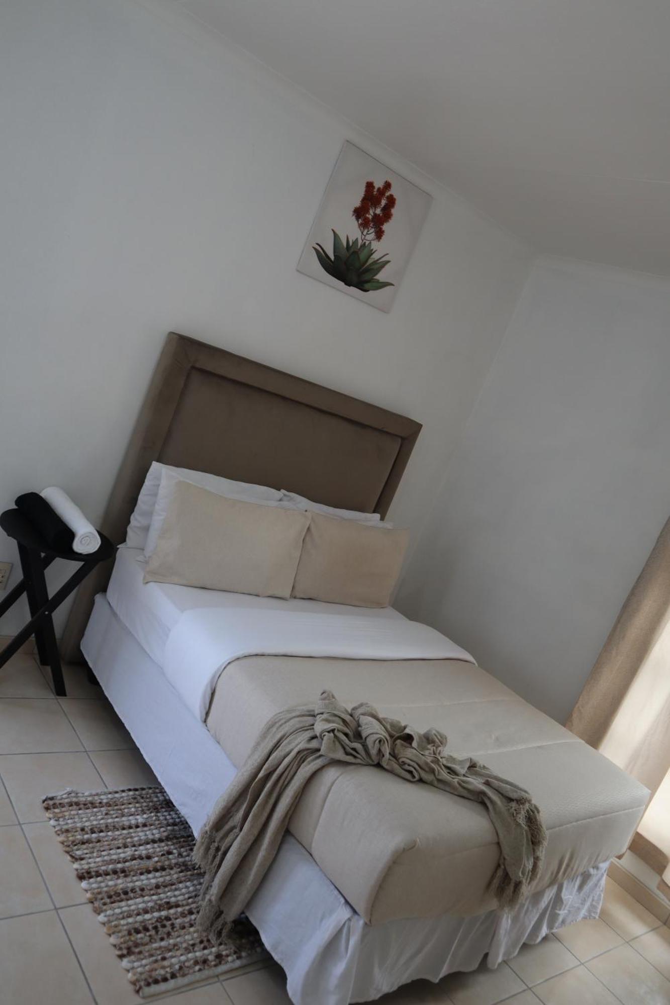 Coastwave Guest House Walvis Bay Exteriör bild